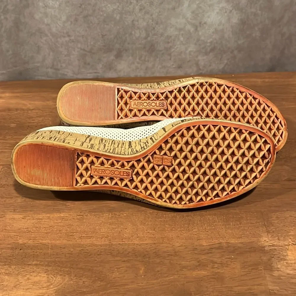 Aerosoles Spring Break white perforated leather peep toe espadrilles size 8.5